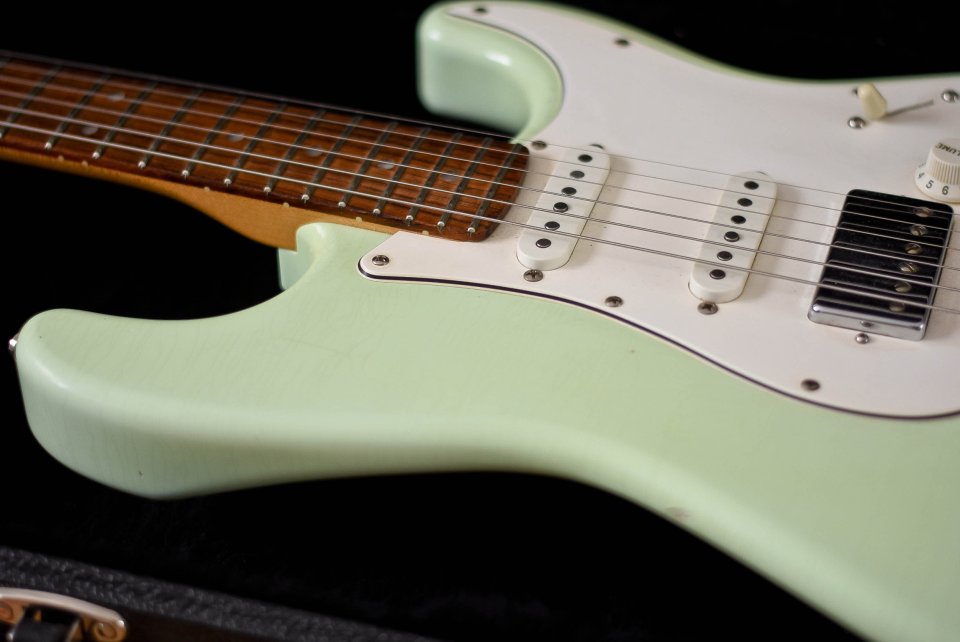 Stratocaster Korina surf green de segunda mano · Foto 6 de 10 · Huesca · 2400 €