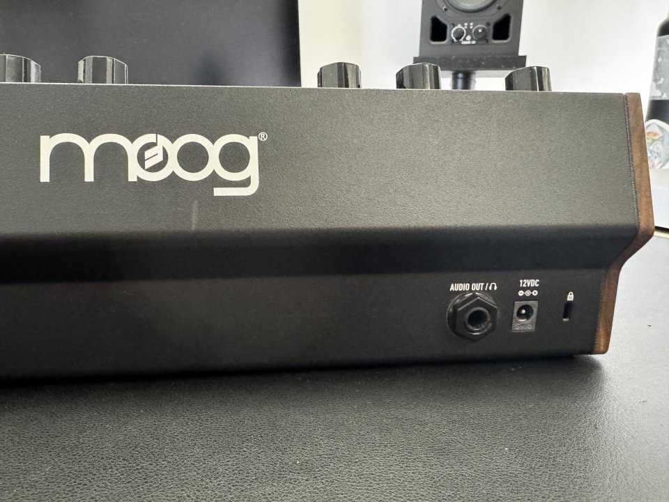 Moog DFAM sintetizador analógico de segunda mano · Foto 2 de 2 · Granada · 570 €