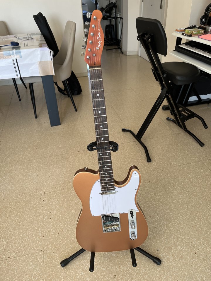 Harley Benton TE-25th Anniversary ¡FULL SET IMPECABLE! de segunda mano · Foto 2 de 10 · Barcelona · 260 €
