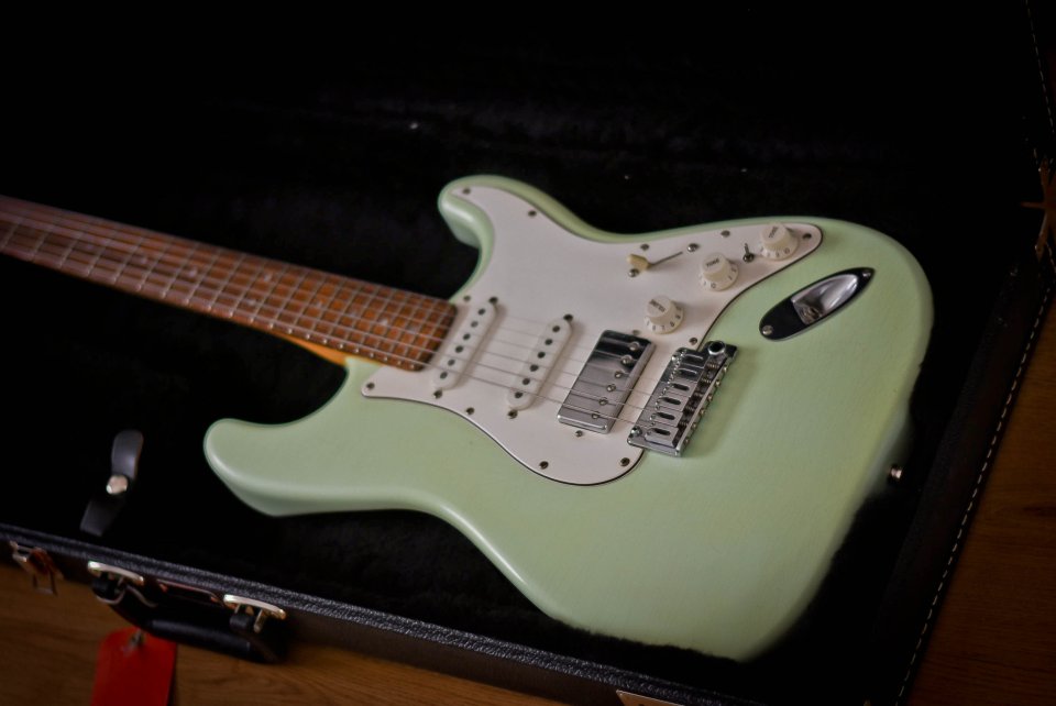 Stratocaster Korina surf green de segunda mano · Foto 7 de 10 · Huesca · 2400 €