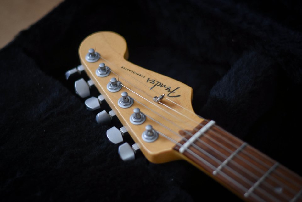 Stratocaster Korina surf green de segunda mano · Foto 8 de 10 · Huesca · 2400 €