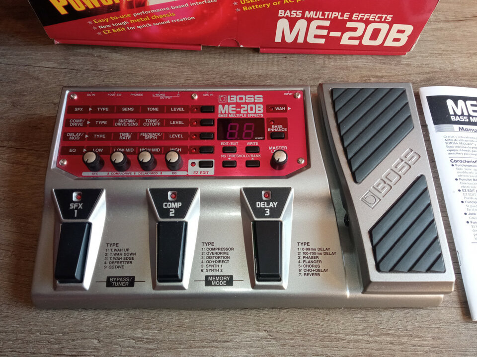 Pedalera Bajo BOSS ME-20B