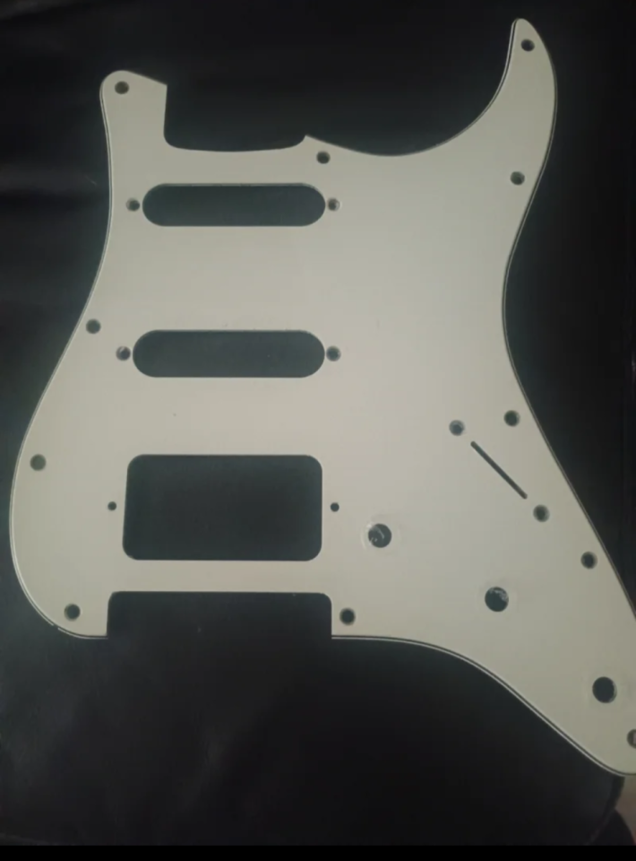 Golpeador stratocaster  ssh