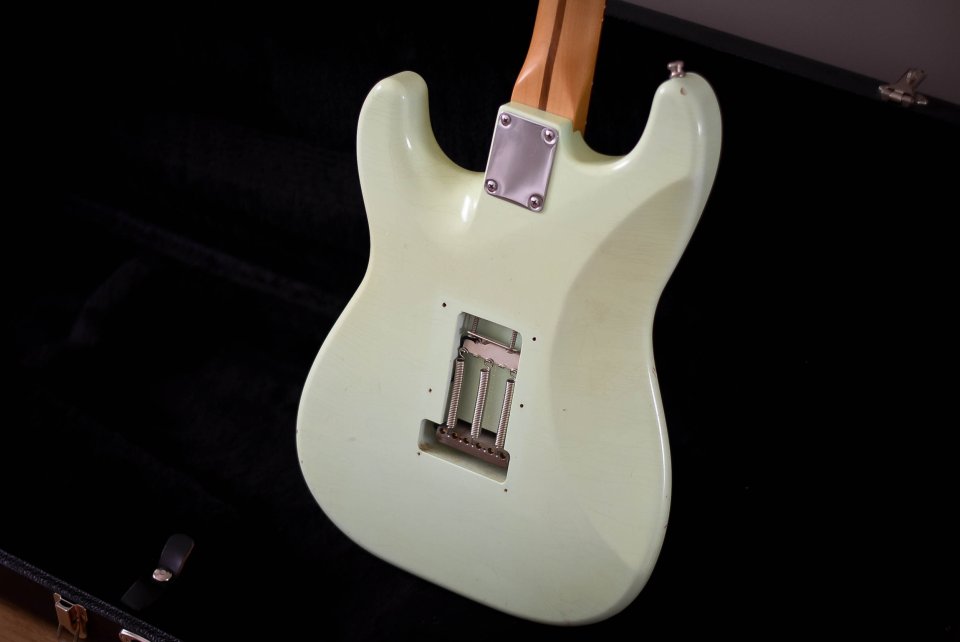 Stratocaster Korina surf green de segunda mano · Foto 9 de 10 · Huesca · 2400 €