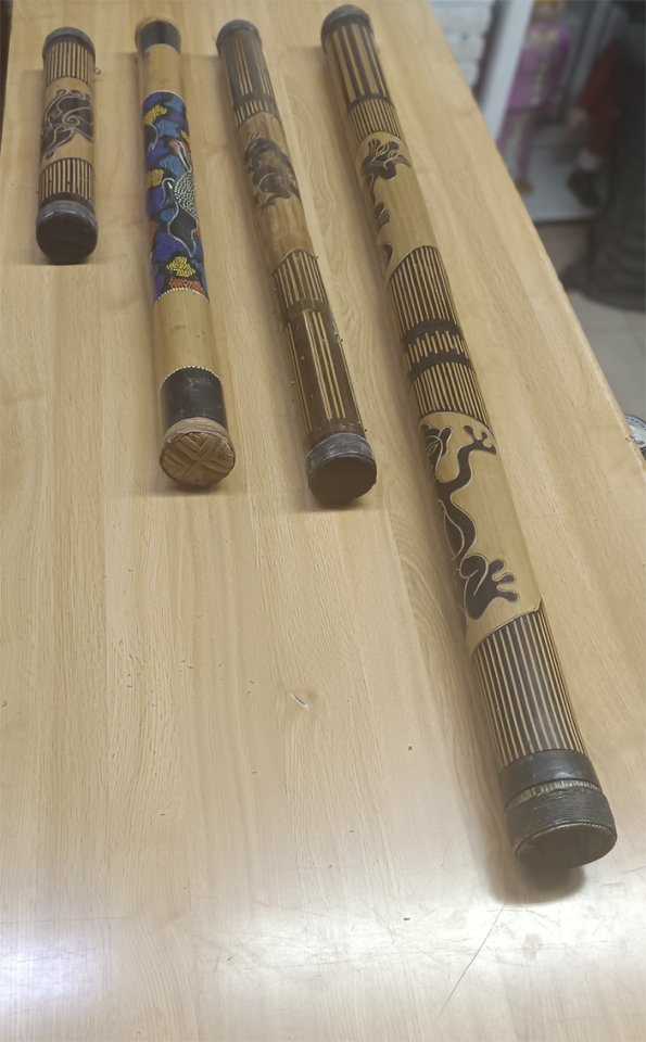 Didgeridoo y palos de lluvia