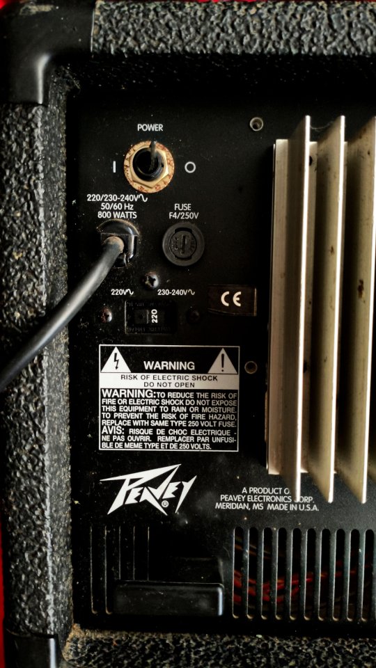 Peavey XRD 680 Powered PA Mixer 8 Channel Head USA de segunda mano · Foto 5 de 10 · Barcelona · 50 €