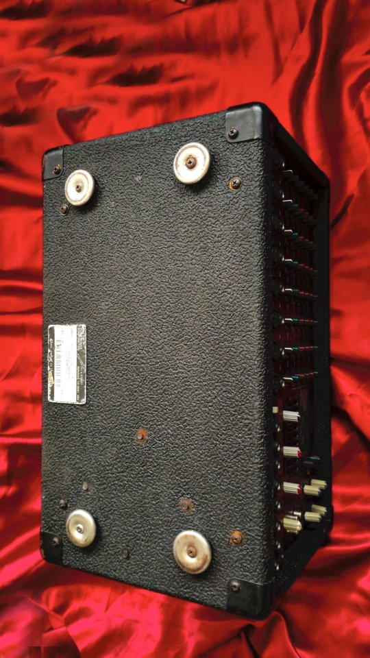 Peavey XRD 680 Powered PA Mixer 8 Channel Head USA de segunda mano · Foto 6 de 10 · Barcelona · 50 €