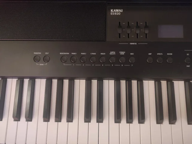 Piano Digital Kawai ES920