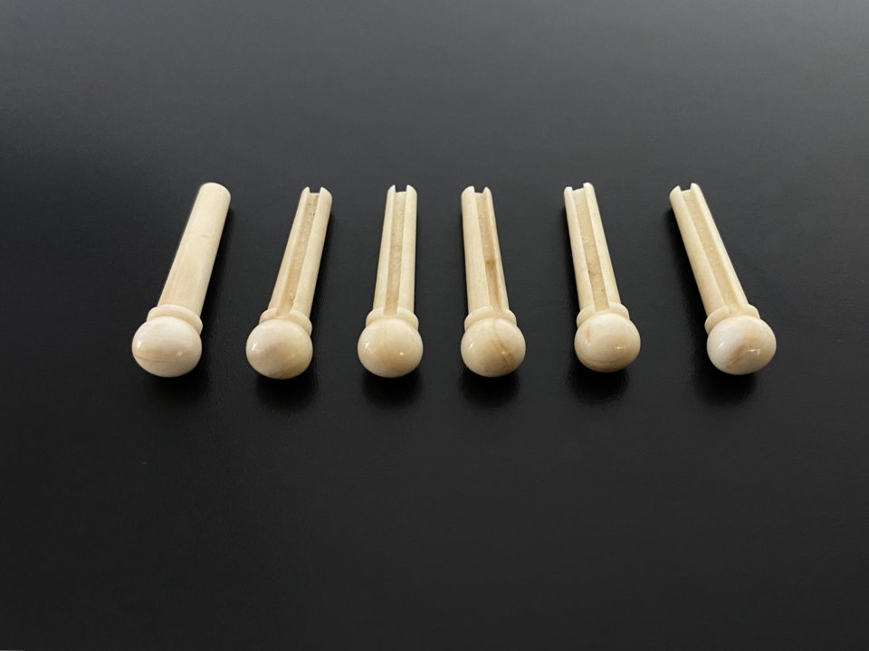 6 clavijas de puente hueso camello Goa Premium para Guitarra