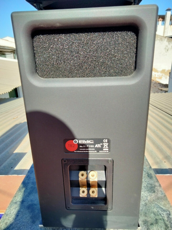 Monitores de estudio PMC TB2S+ de segunda mano · Foto 4 de 10 · Huelva · 850 €