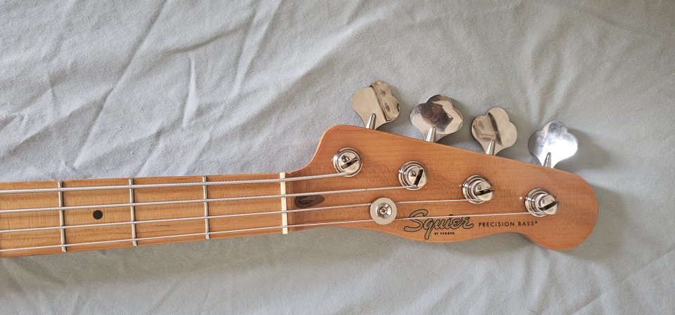Bajo Squire classic vibe P50 de segunda mano · Foto 3 de 7 · Sevilla · 350 €
