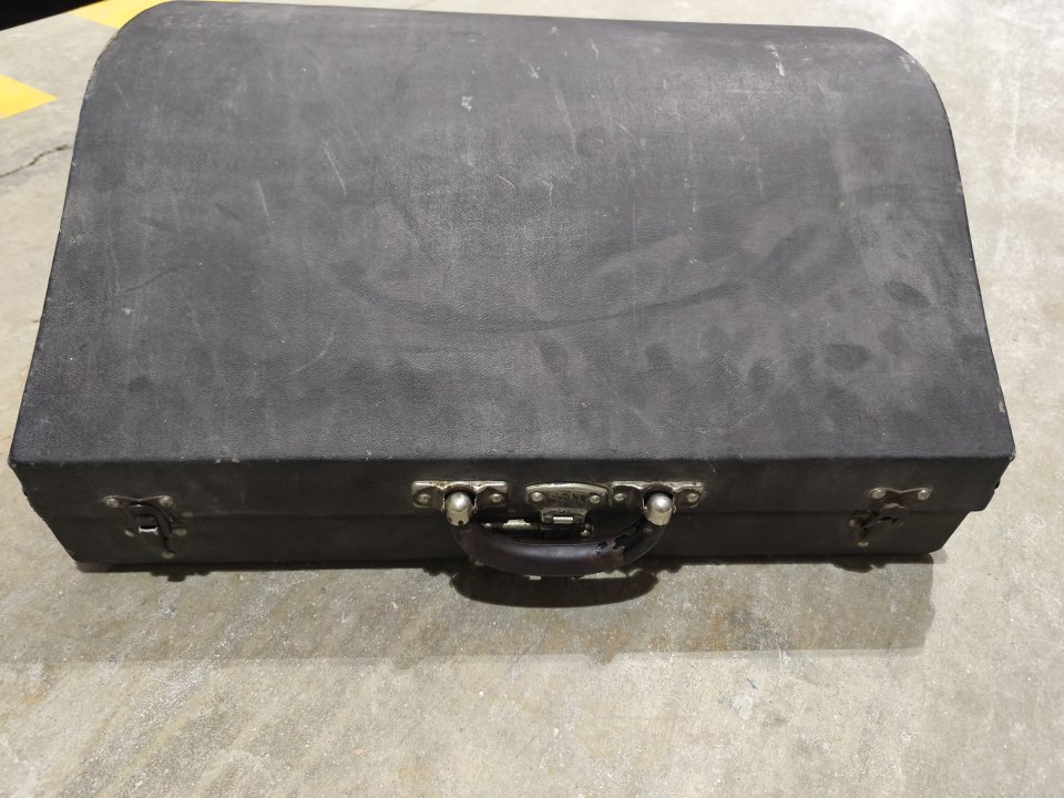 Acordeón Profesional Perle d'Or | 41 Teclas / 120 Bajos / 9 Registros (Gama Alta) de segunda mano · Foto 9 de 10 · Madrid · 3600 €
