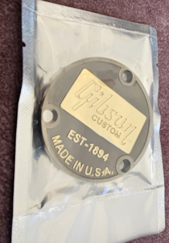 Gibson Custom Shop Placa Metálica Trasera de segunda mano · Foto 2 de 10 · Valencia · 8 €