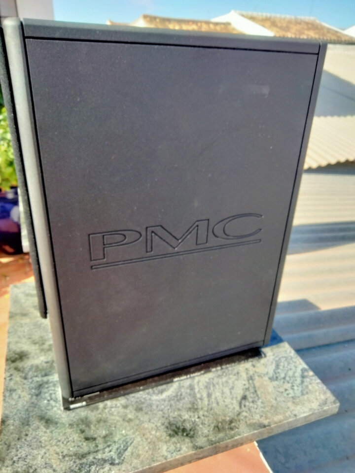 Monitores de estudio PMC TB2S+ de segunda mano · Foto 6 de 10 · Huelva · 850 €