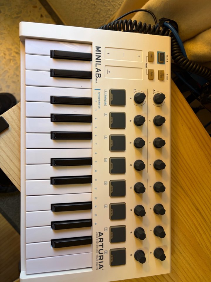 Minilab MK-II de segunda mano · Foto 2 de 2 · Barcelona · 40 €