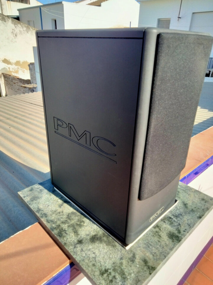 Monitores de estudio PMC TB2S+ de segunda mano · Foto 8 de 10 · Huelva · 850 €