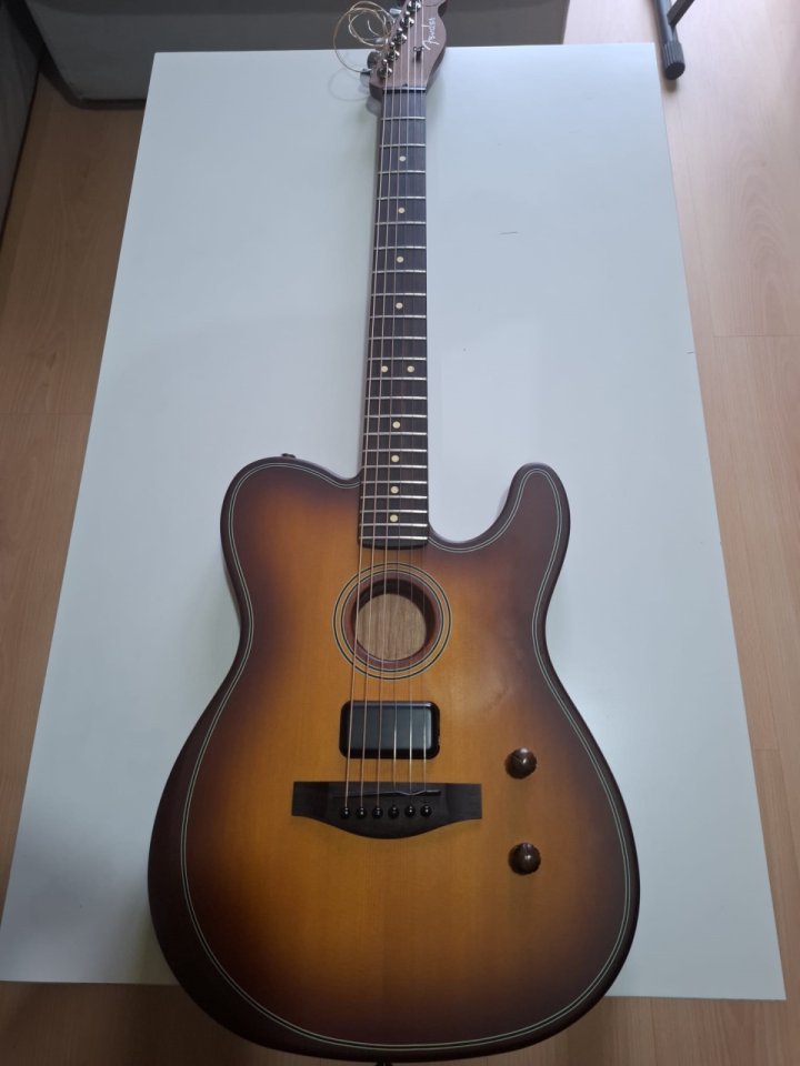 Fender Acoustasonic Standard Telecaster HSB de segunda mano · Foto 3 de 6 · Asturias · 430 €