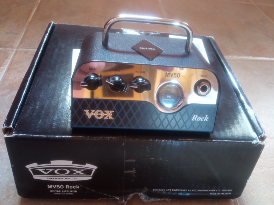 Amplificador VOX mv50 Rock de segunda mano · Foto 1 de 3 · Navarra · 80 €