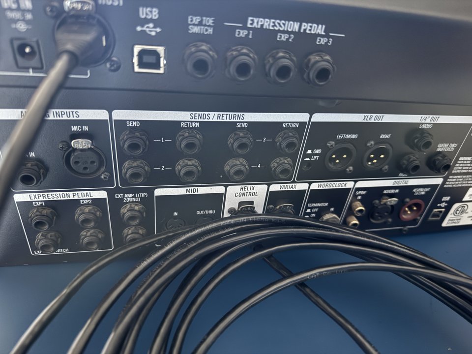 Helix rack + 2 controladoras de segunda mano · Foto 3 de 6 · Córdoba · 999 €