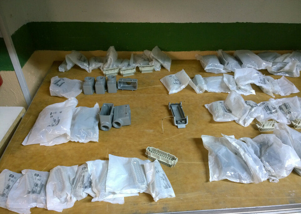 Conectores Harting (original) nuevos y usados