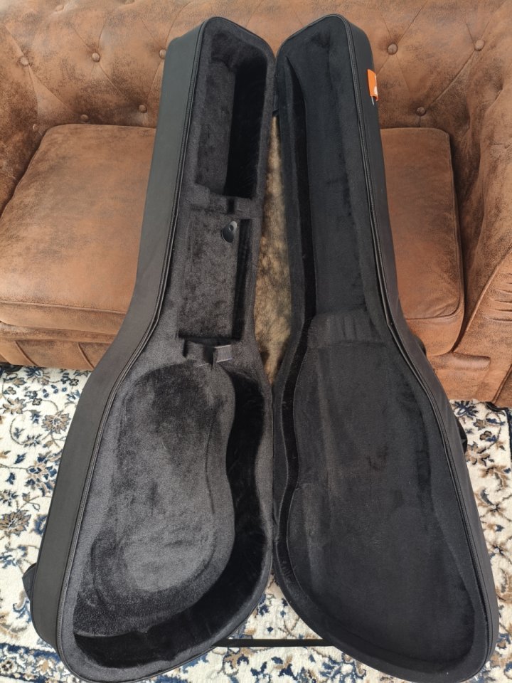 Estuche para guitarra española, clásica, flamenca.