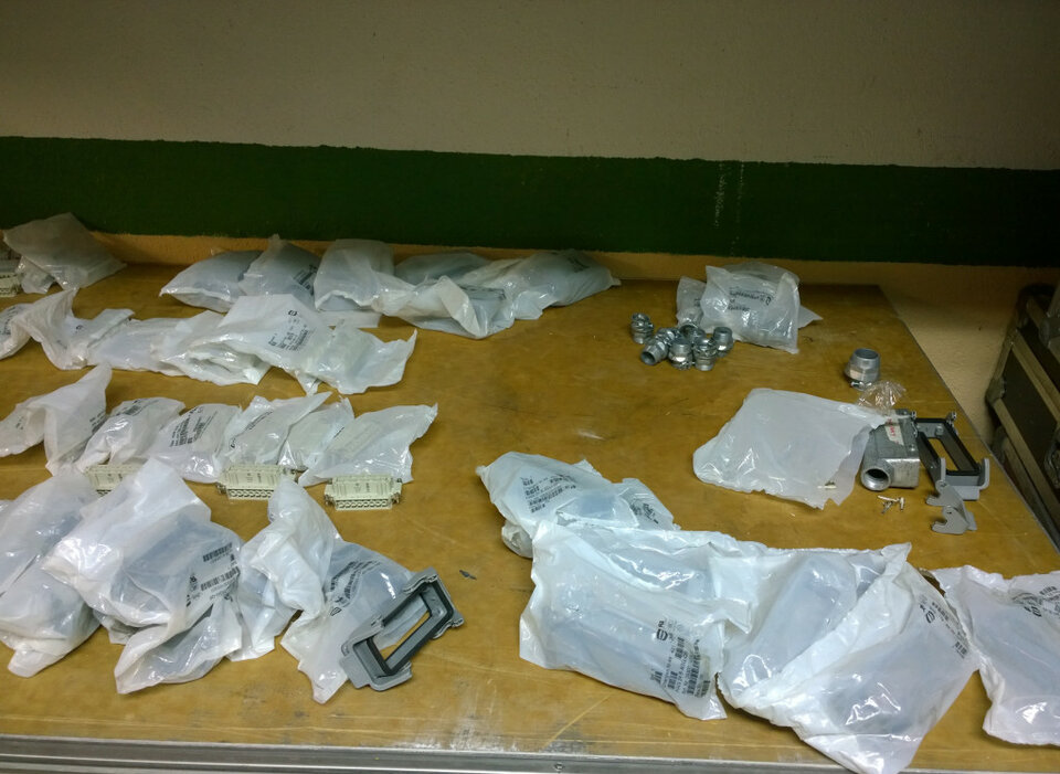 Conectores Harting (original) nuevos y usados