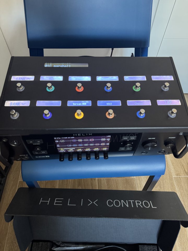 Helix rack + 2 controladoras de segunda mano · Foto 5 de 6 · Córdoba · 999 €