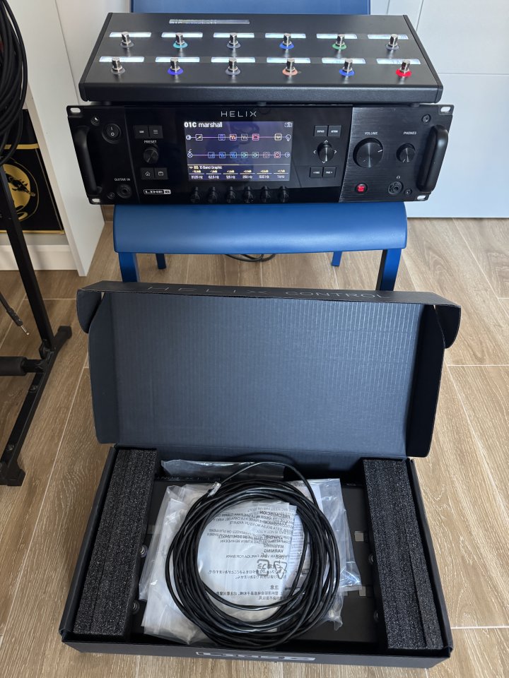 Helix rack + 2 controladoras de segunda mano · Foto 6 de 6 · Córdoba · 999 €