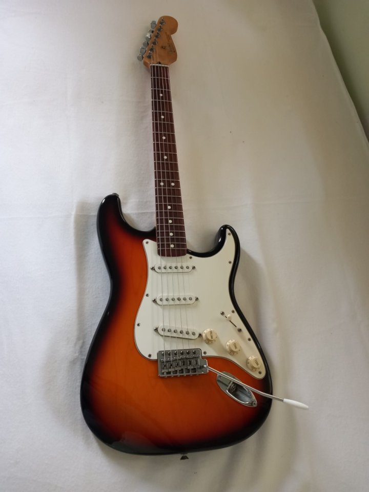 Fender Stratocaster MIM 1996 de segunda mano · Foto 6 de 7 · Barcelona · 470 €