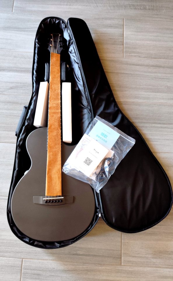Guitarra Enya Nova Go de segunda mano · Foto 5 de 9 · Lleida · 200 €