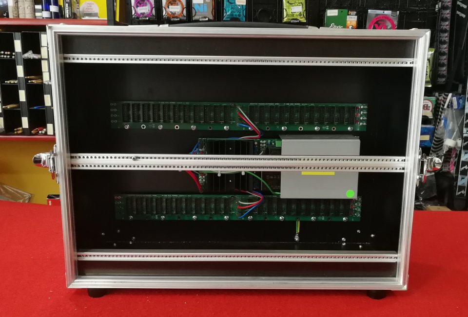 Doepfer A-100 case P6 (PSU3) de segunda mano · Foto 3 de 6 · Girona · 339 €