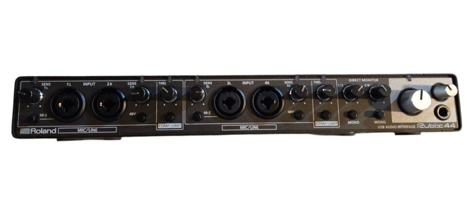 Roland rubix44 de segunda mano · Foto 3 de 6 · Lleida · 95 €
