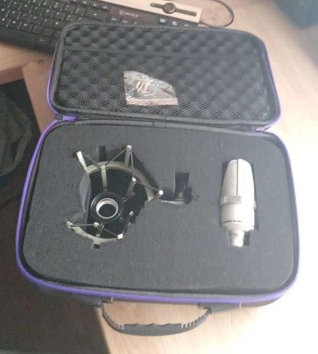 Micrófono Neumann TLM 102 condensador de diafragma de segunda mano · Foto 3 de 8 · Bizkaia · 530 €