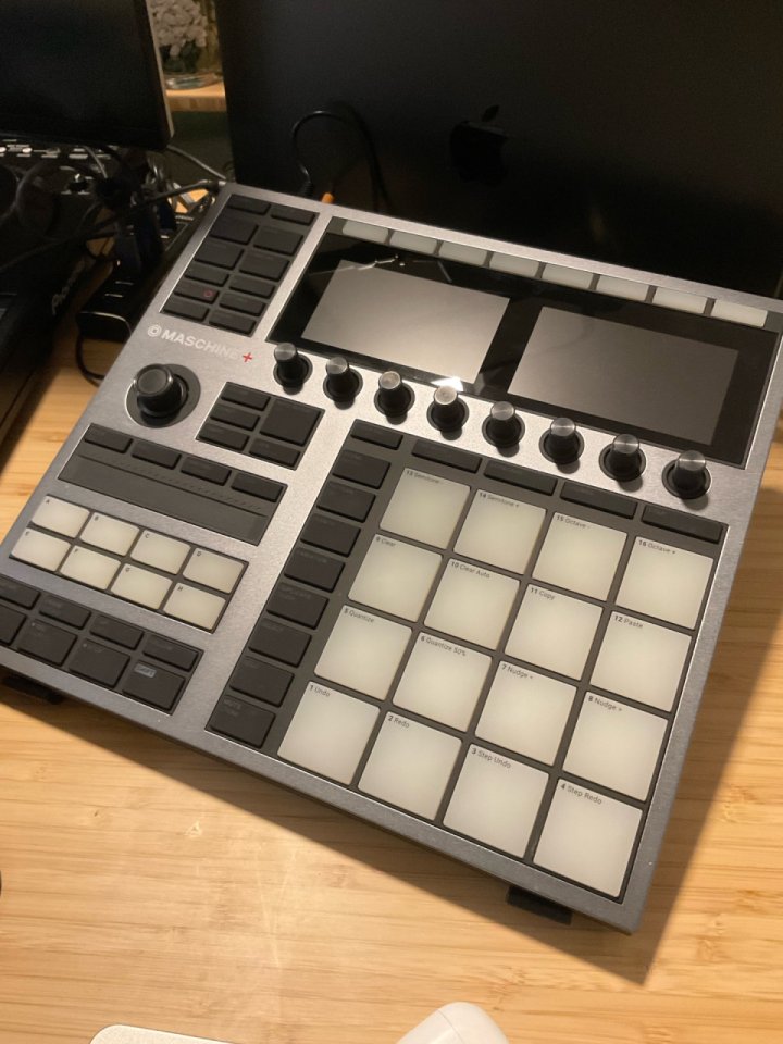 Maschine plus de segunda mano · Foto 8 de 9 · Madrid · 680 €
