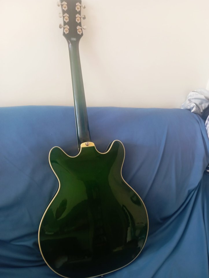 Guild Starfire IV ST(Emerald Green)Made in Korea 2022+ Estuche Rígido Guild de segunda mano · Foto 2 de 3 · SC Tenerife · 580 €