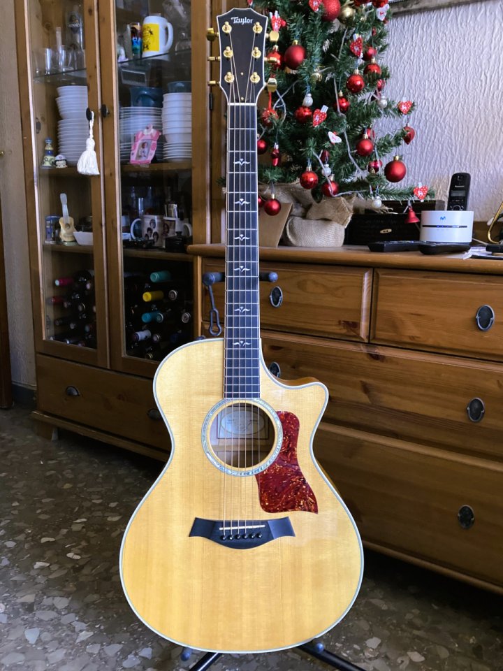Guitarra electroacústica Taylor 612ce GC del 2004