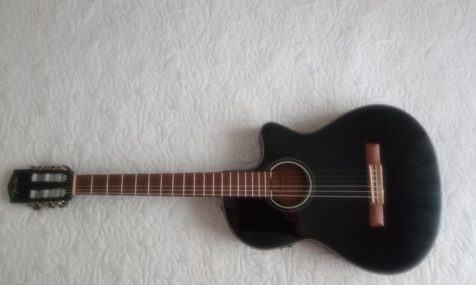 Fender CN-140SCE Guitarra Electro Acústica Black con Estuche de segunda mano · Foto 2 de 10 · Huelva · 280 €