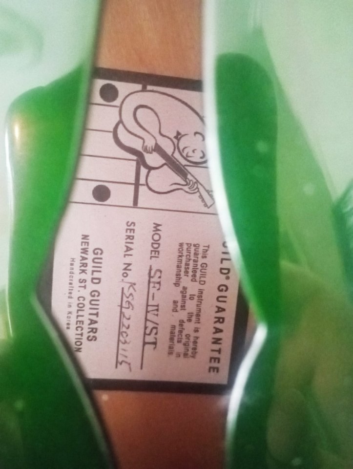 Guild Starfire IV ST(Emerald Green)Made in Korea 2022+ Estuche Rígido Guild de segunda mano · Foto 3 de 3 · SC Tenerife · 580 €
