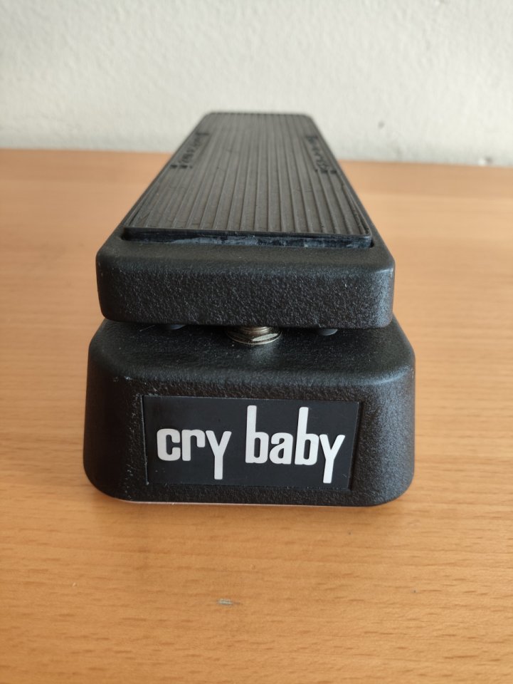 Pedal Wah-Wah Dunlop Cry Baby GCB95 de segunda mano · Foto 1 de 8 · Madrid · 65 €