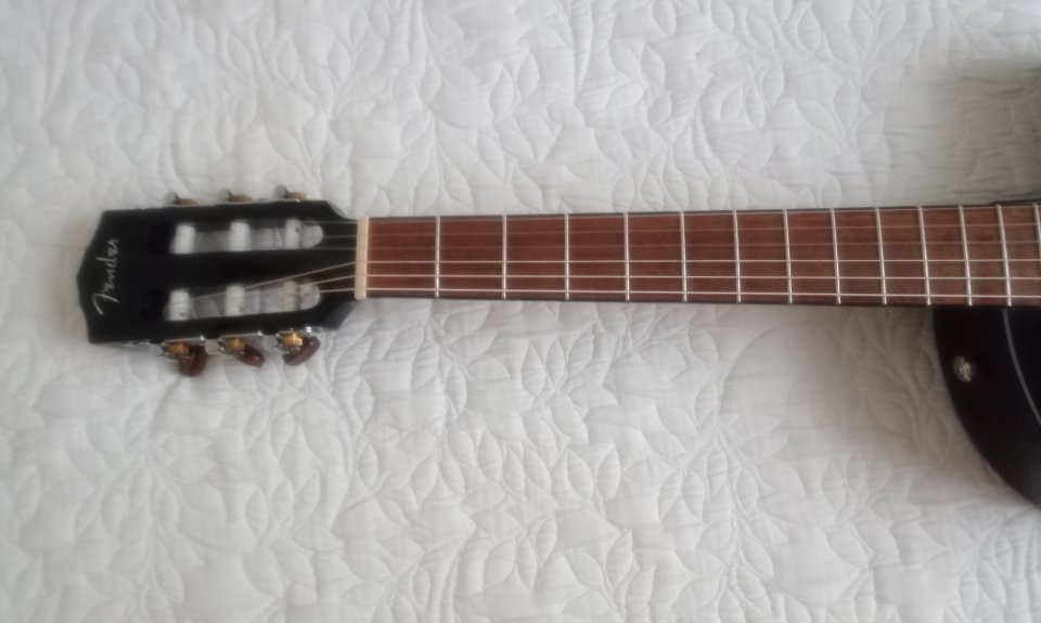 Fender CN-140SCE Guitarra Electro Acústica Black con Estuche de segunda mano · Foto 4 de 10 · Huelva · 280 €