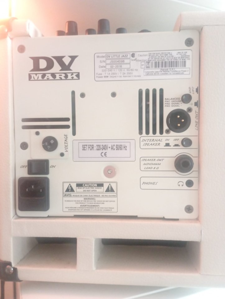 DV Mark Little Jazz (Combo 80W) - Impecable de segunda mano · Foto 2 de 2 · SC Tenerife · 300 €