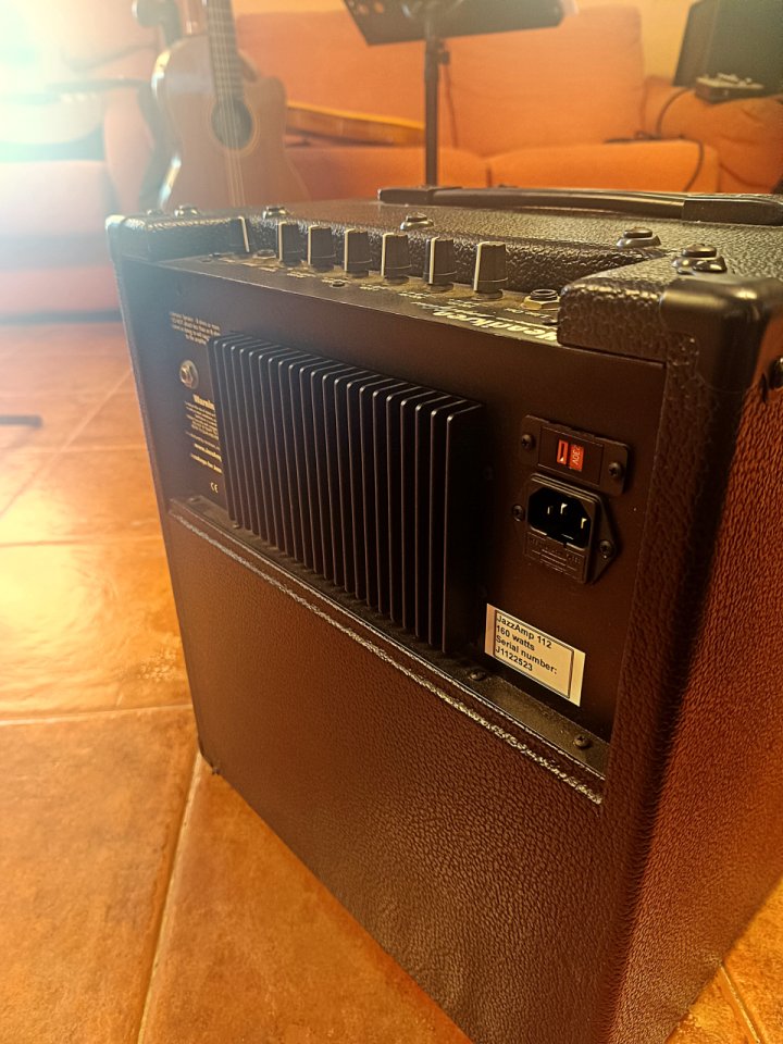 Henriksen Jazzamp 112