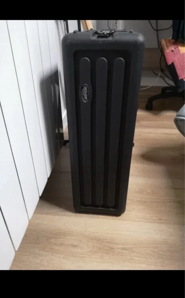 SKB Roto-Molded 3U Shallow Rack