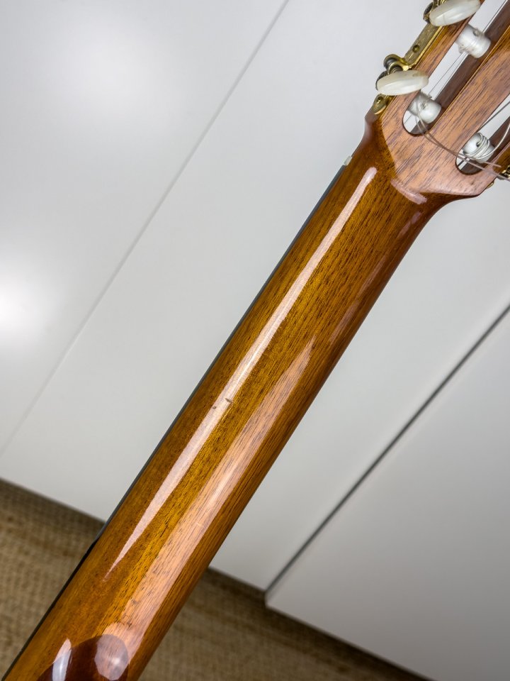 Guitarra clasica-flamenca Antonio Picado 40 solida de segunda mano · Foto 6 de 10 · Tarragona · 450 €
