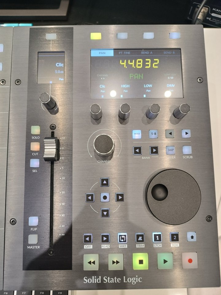 SSL UF1 Control Surface