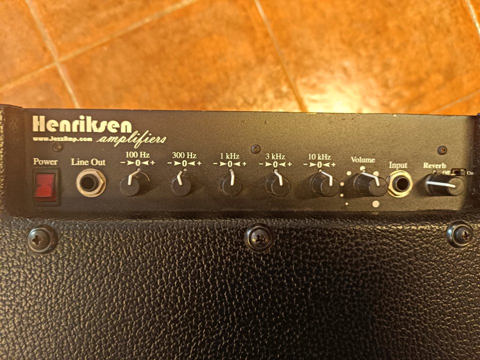 Henriksen Jazzamp 112