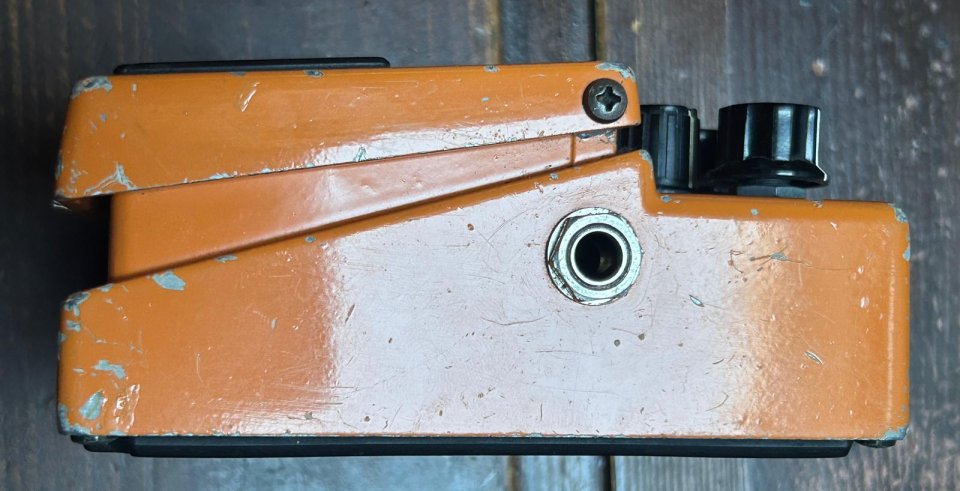 Vintage Boss distortion ds-1 de 1980 , silver screw, japonés black label.