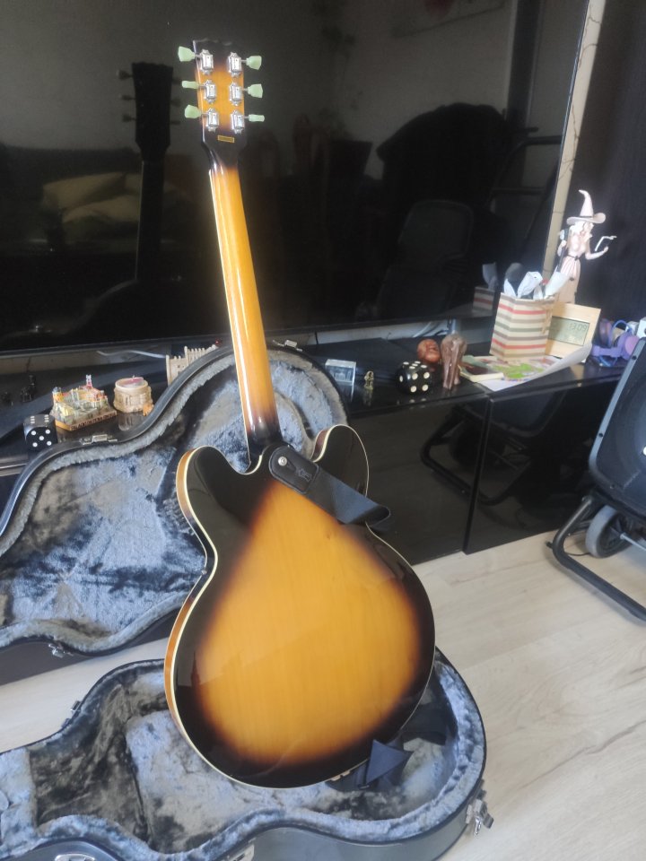 Guitarra Vintage VSA535 + Fishman Tripleplay [Urge Venta]