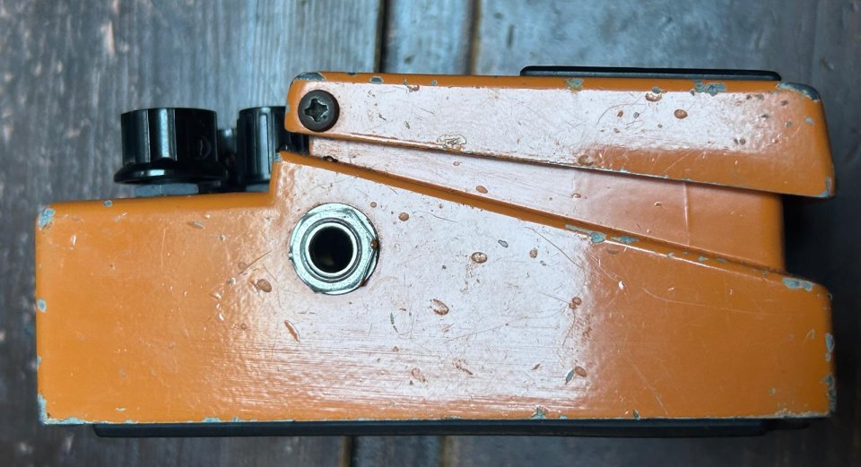 Vintage Boss distortion ds-1 de 1980 , silver screw, japonés black label.