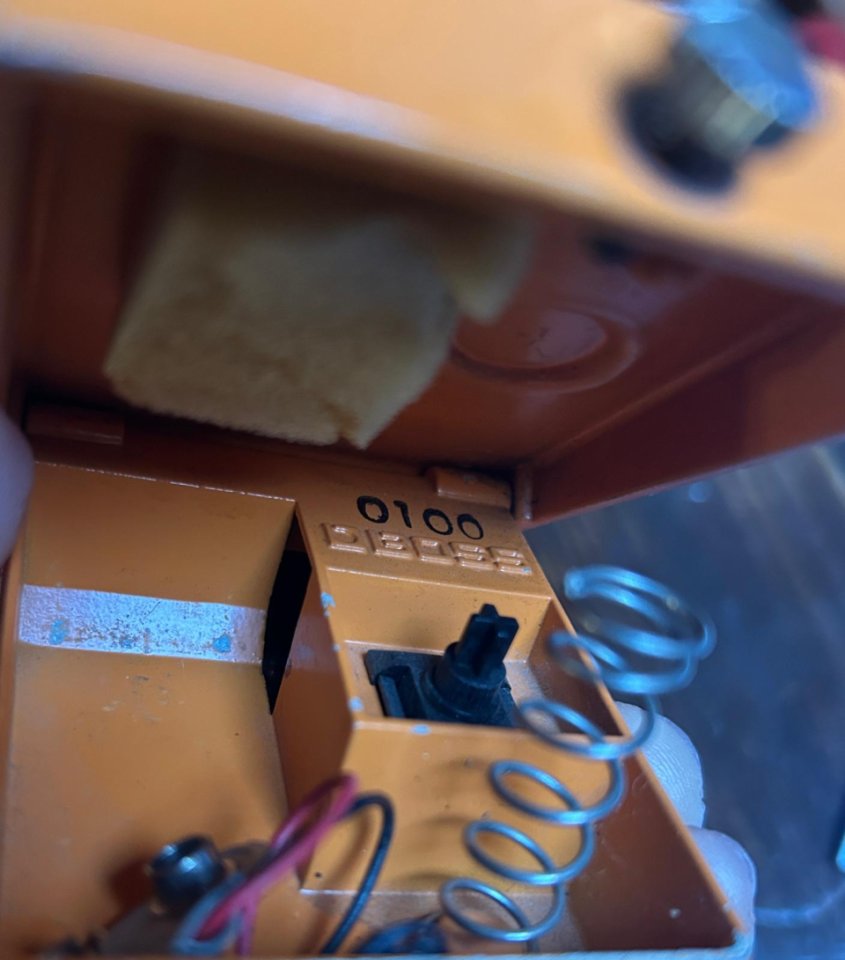 Vintage Boss distortion ds-1 de 1980 , silver screw, japonés black label.